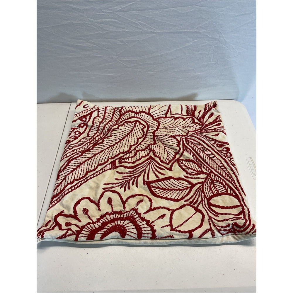 Pottery Barn Floral paisley Embroidered Ivory/ Red Pillow Cover‎ Sham 20 x 20